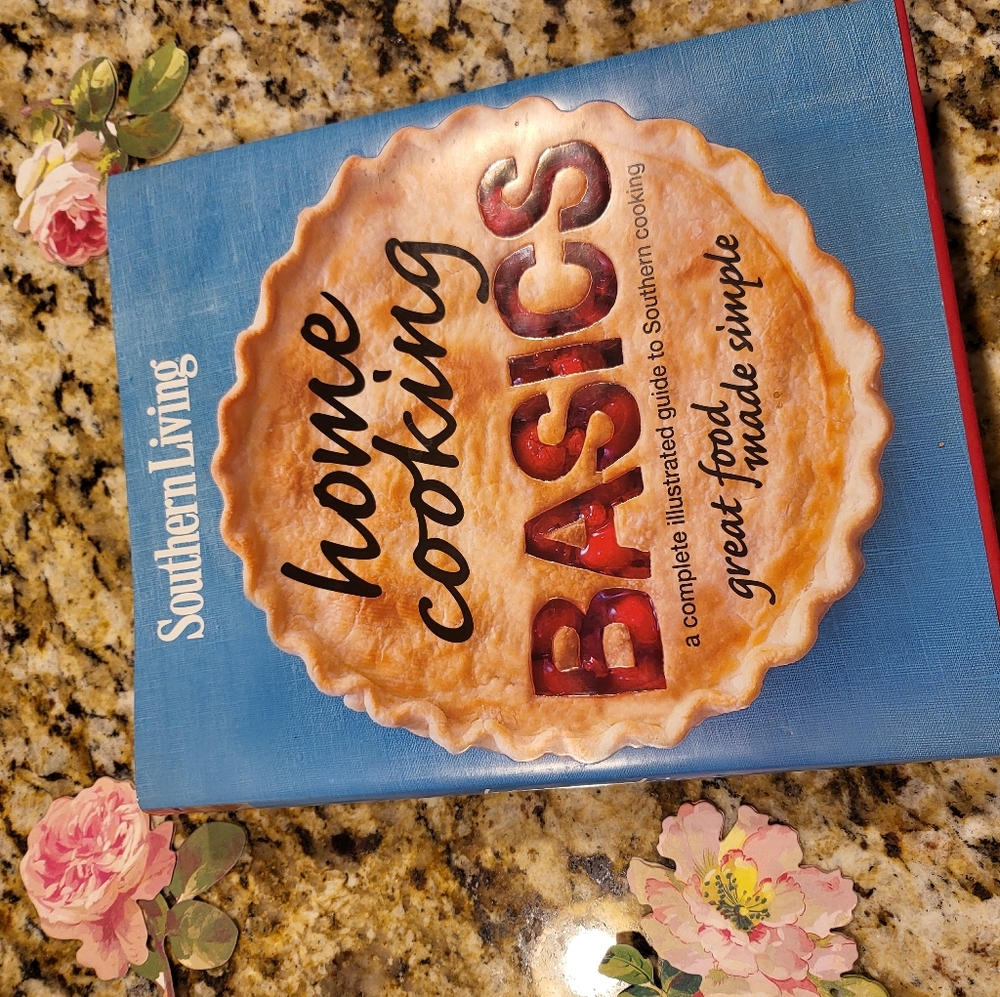 Hardcover Southern Living Home Cooking Basics Cookbook